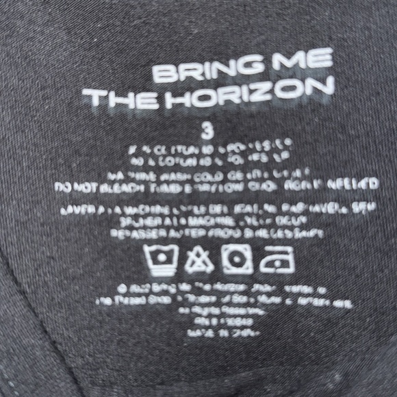 🖤TORRID BRING ME THE HORIZON BLACK TOP SIZE 3X🖤 - Picture 4 of 7